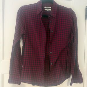 Madewell Women's Red and Black Plaid Button-Down Shirt